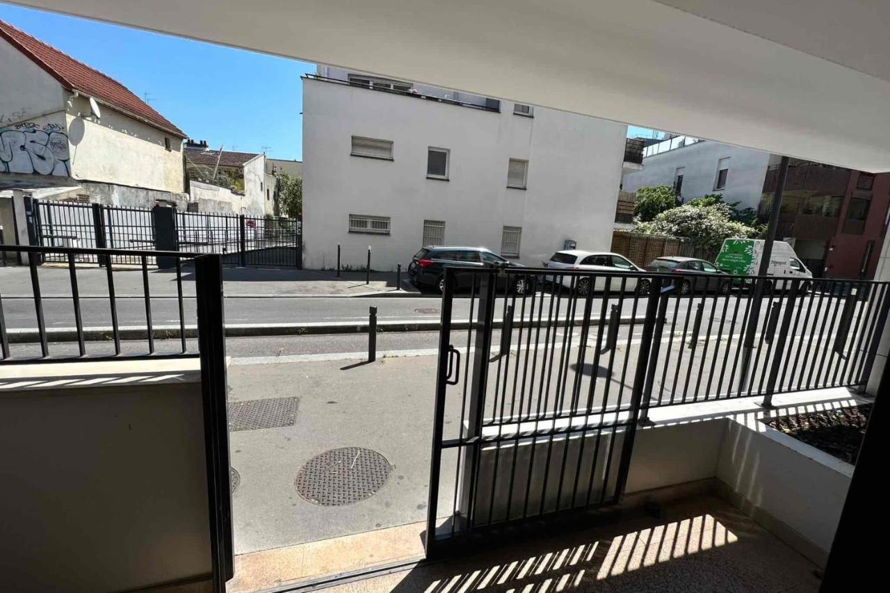 سان دوني Very Quiet Apartment With Balcony المظهر الخارجي الصورة
